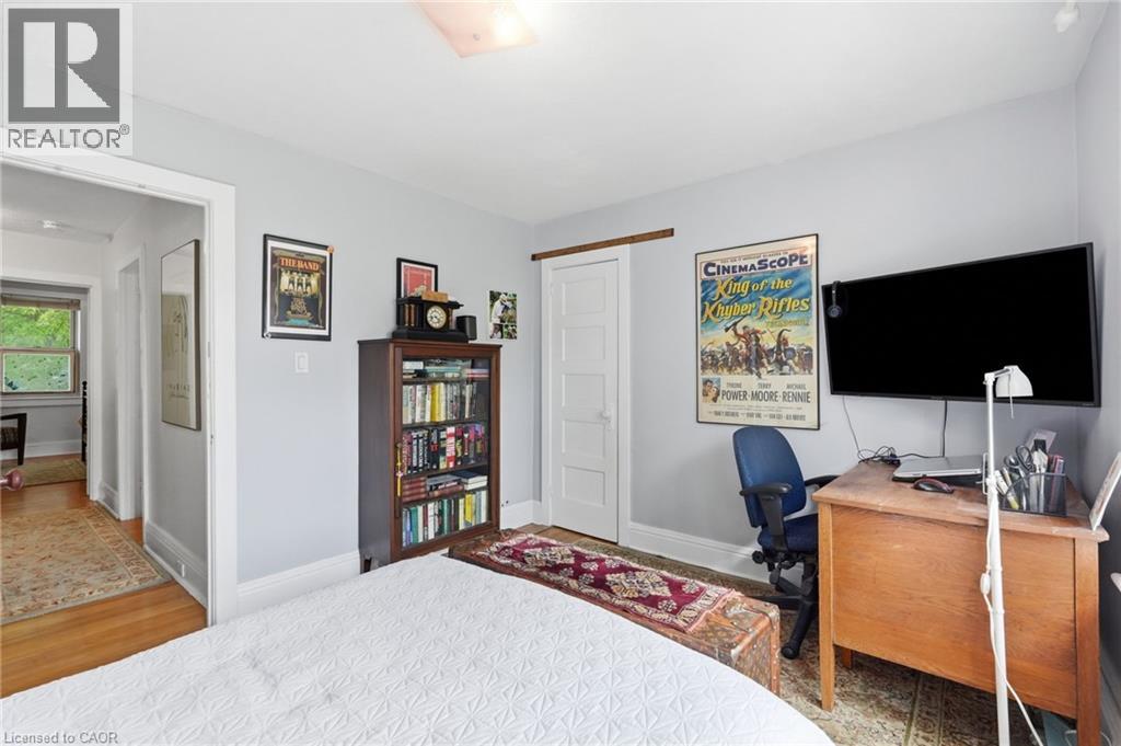 16 Connaught Avenue N, Hamilton, Ontario  L8L 6Y7 - Photo 34 - 40838939