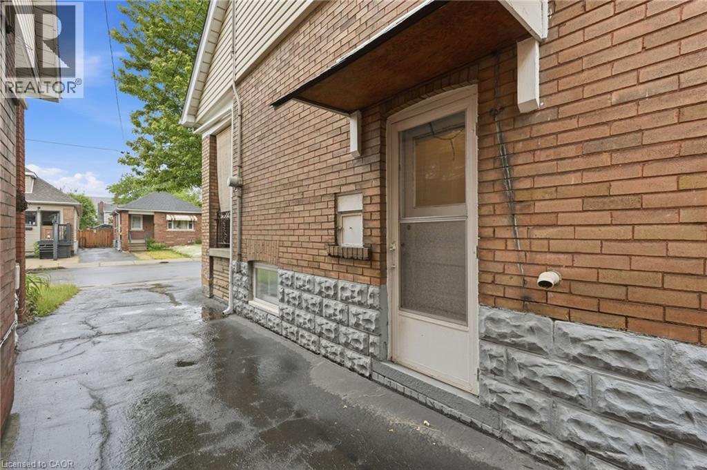 16 Connaught Avenue N, Hamilton, Ontario  L8L 6Y7 - Photo 39 - 40838939