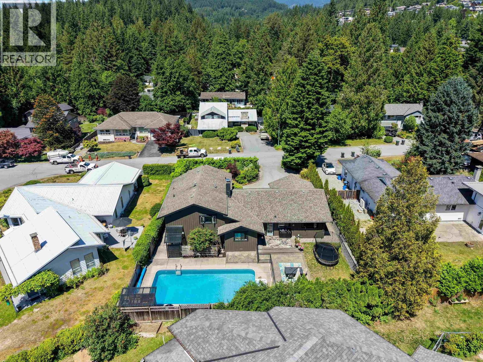 2539 Jura Crescent, Squamish, British Columbia  V0N 1T0 - Photo 31 - R3137656