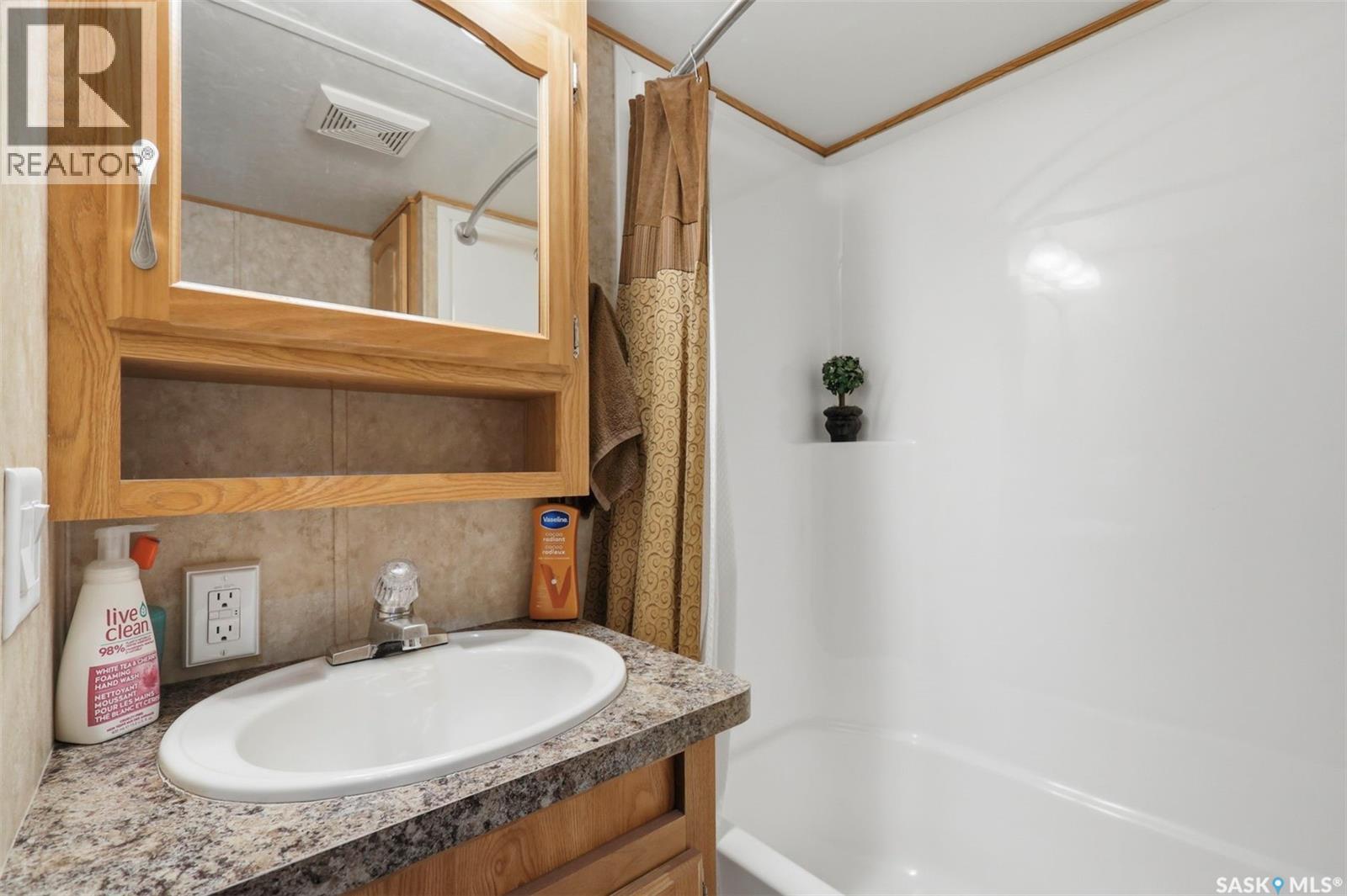 71 Poplar Beach, Wakaw Lake, Saskatchewan S0K 4P0 - Photo 21 - SK040197
