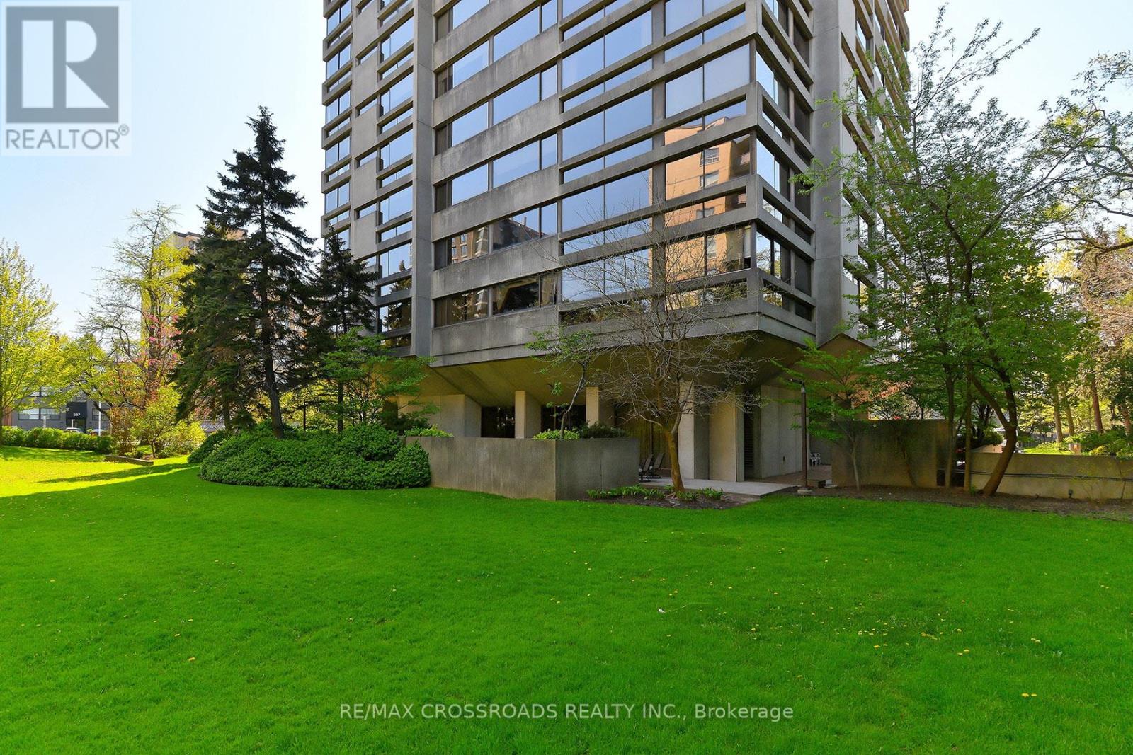 150 Heath St W 1301-1302, Toronto, Ontario  M4V 2Y4 - Photo 14 - C13475154