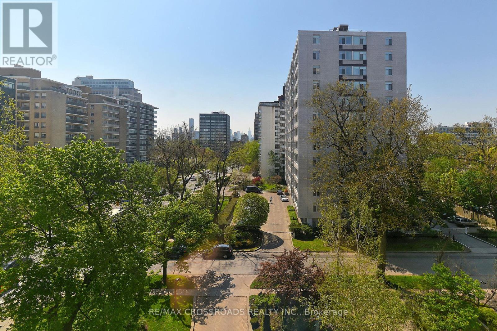 150 Heath St W 1301-1302, Toronto, Ontario  M4V 2Y4 - Photo 9 - C13475154