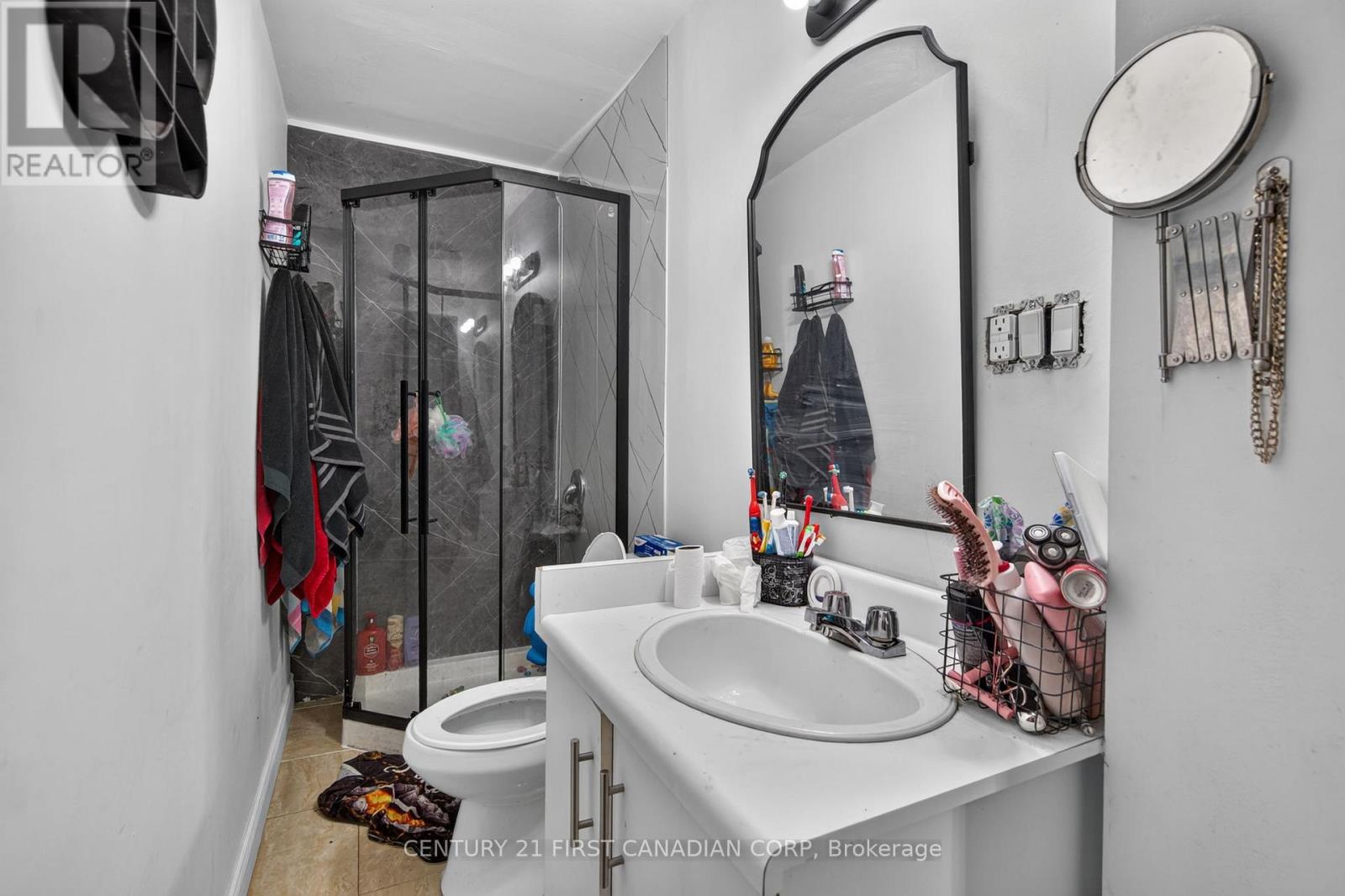 713 Adelaide Street N, London East, Ontario  N5Y 2L4 - Photo 5 - X13475018