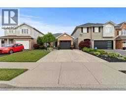 40 BRIDGETTE Drive, Hamilton, Ontario