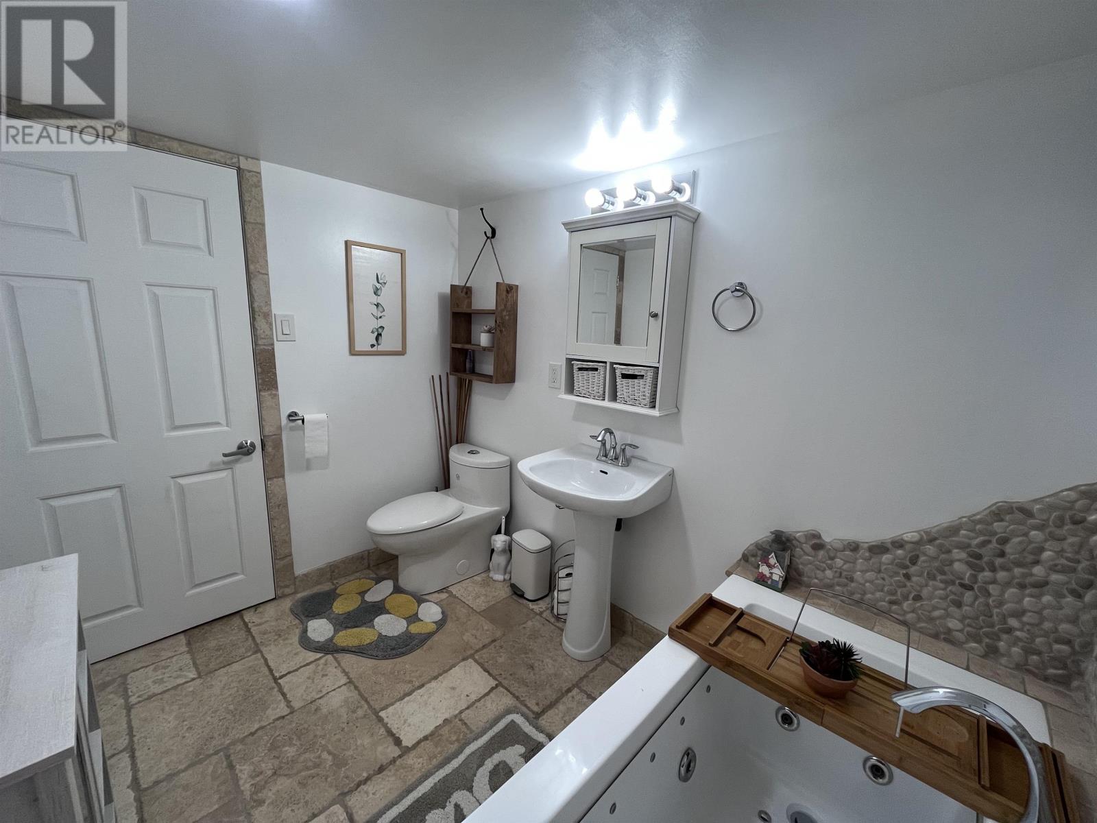 437 Hodder Ave, Thunder Bay, Ontario  P7A 1V1 - Photo 29 - TB2601616