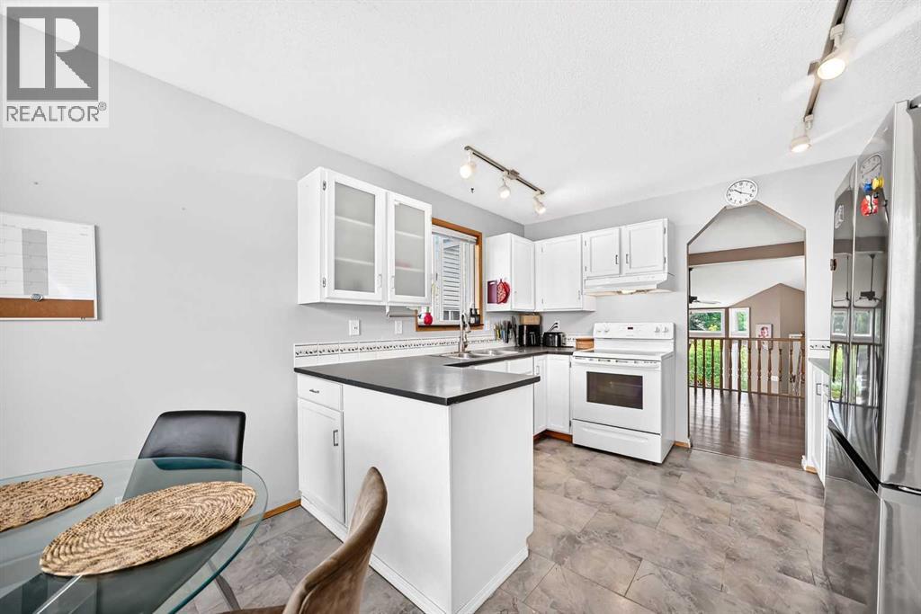 47 Harvest Glen Rise NE, Calgary, Alberta  T3K 4C1 - Photo 12 - A2321581