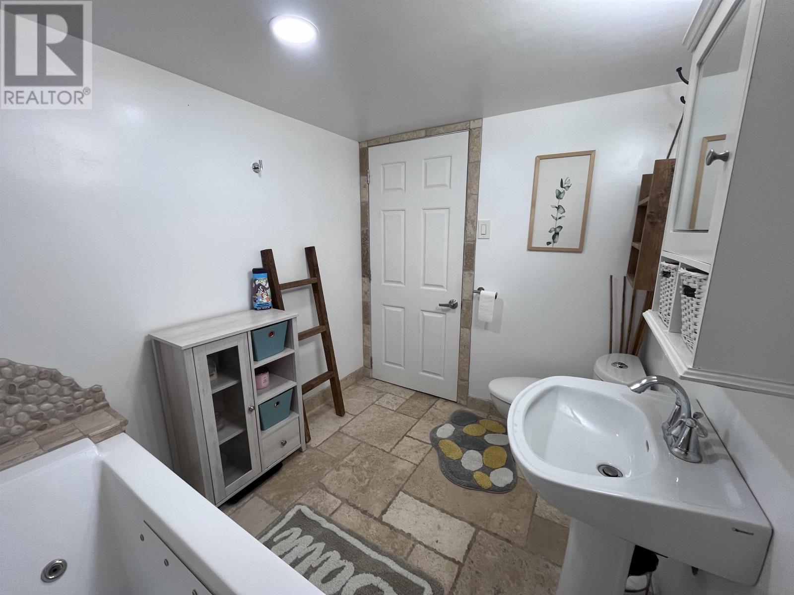 437 Hodder Ave, Thunder Bay, Ontario  P7A 1V1 - Photo 28 - TB2601616