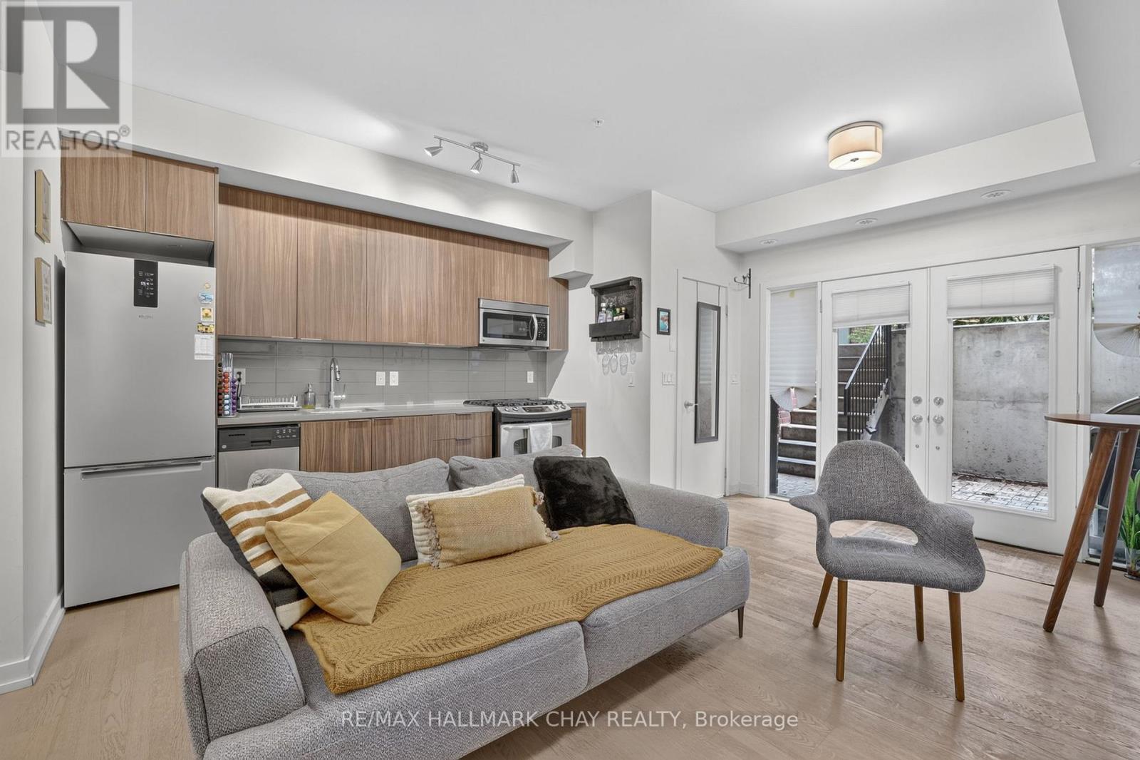 52 - 140 Broadview Avenue, Toronto, Ontario M4M 2G2 - Photo 5 - E13475262