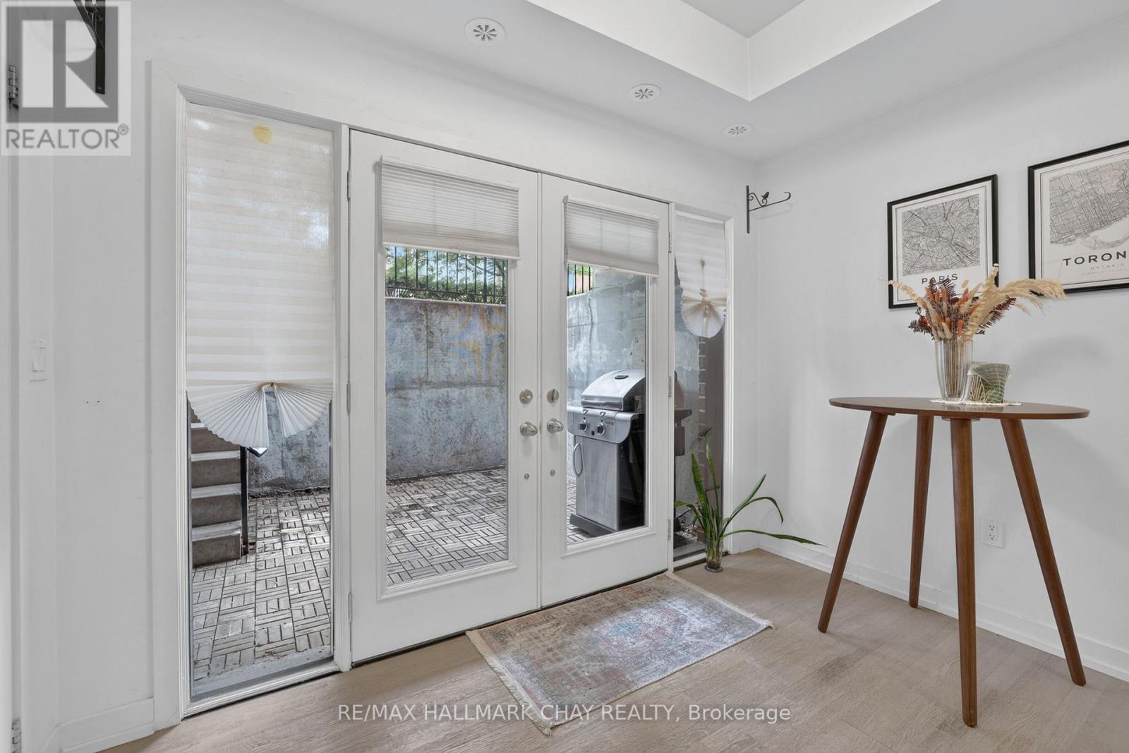 52 - 140 Broadview Avenue, Toronto, Ontario M4M 2G2 - Photo 3 - E13475262