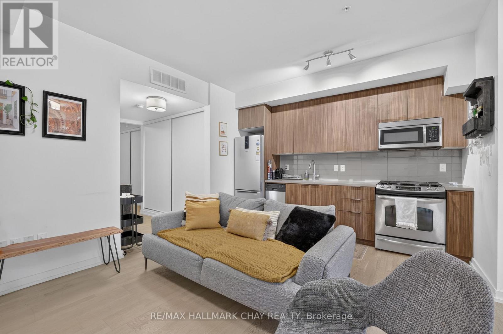52 - 140 Broadview Avenue, Toronto, Ontario M4M 2G2 - Photo 6 - E13475262