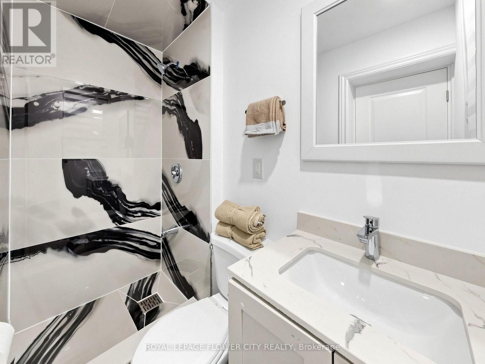 11 Holton Avenue N, Hamilton, Ontario  L8L 6H3 - Photo 18 - X13475376