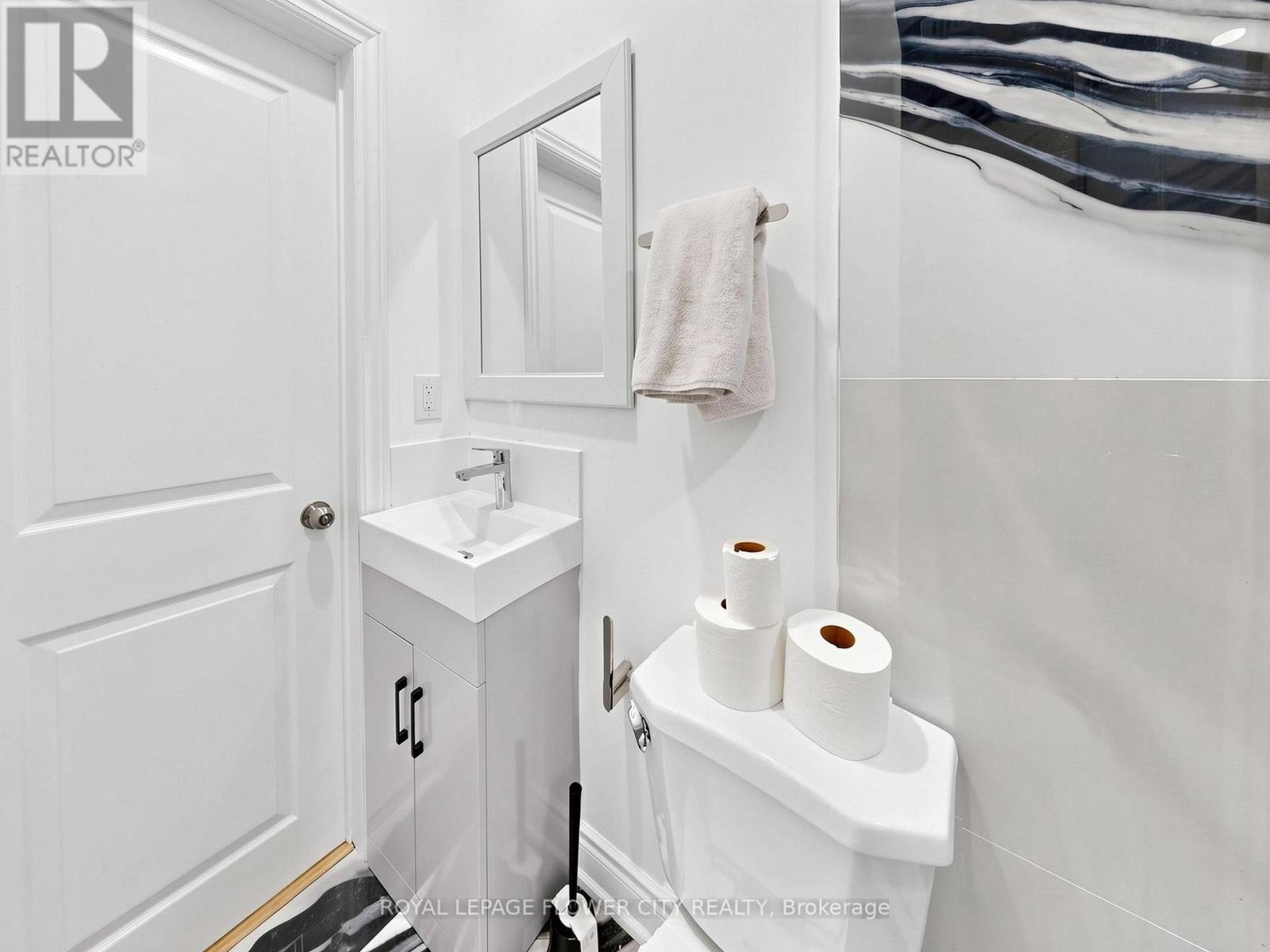 11 Holton Avenue N, Hamilton, Ontario  L8L 6H3 - Photo 22 - X13475376