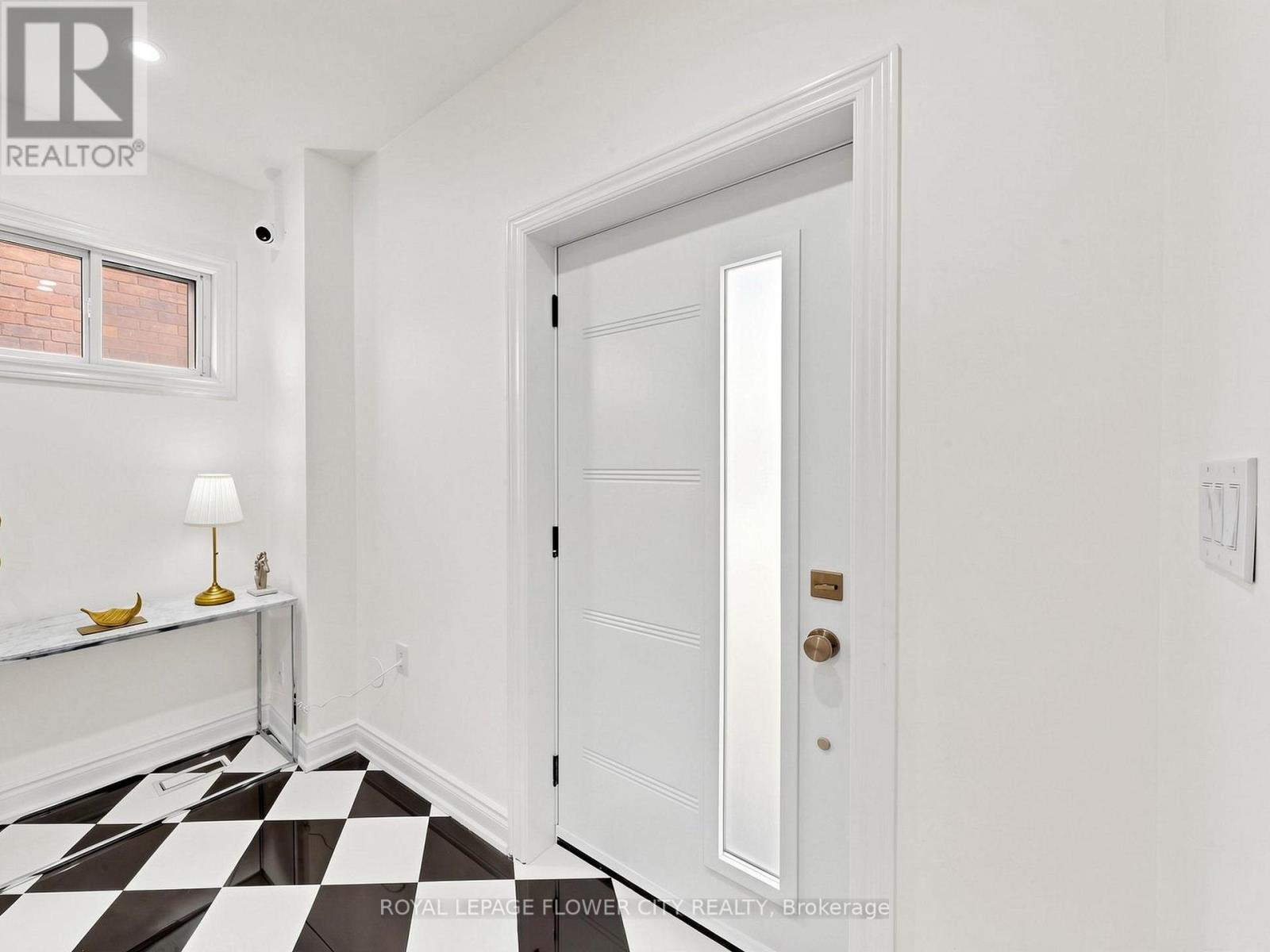 11 Holton Avenue N, Hamilton, Ontario  L8L 6H3 - Photo 24 - X13475376