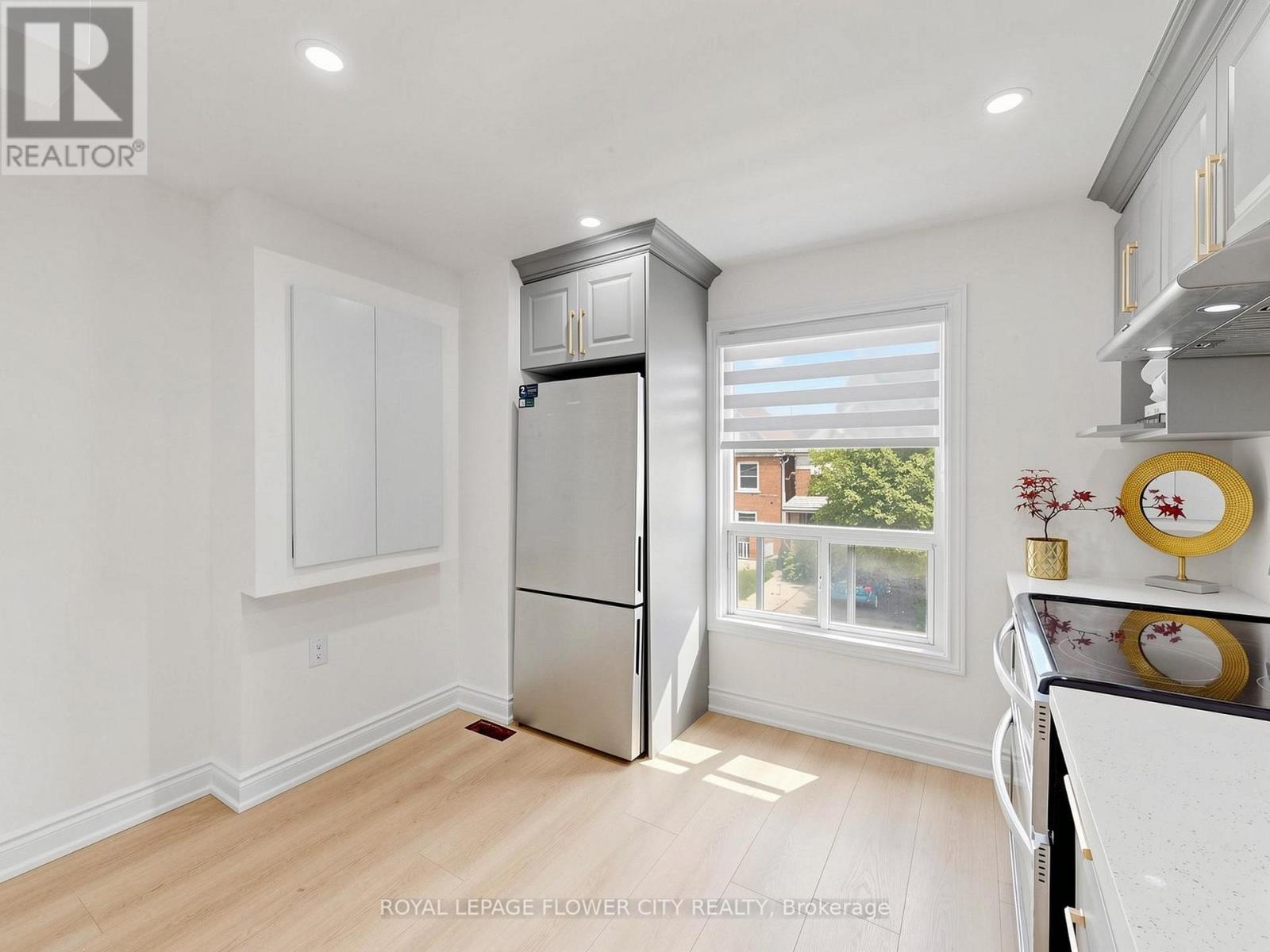 11 Holton Avenue N, Hamilton, Ontario  L8L 6H3 - Photo 32 - X13475376