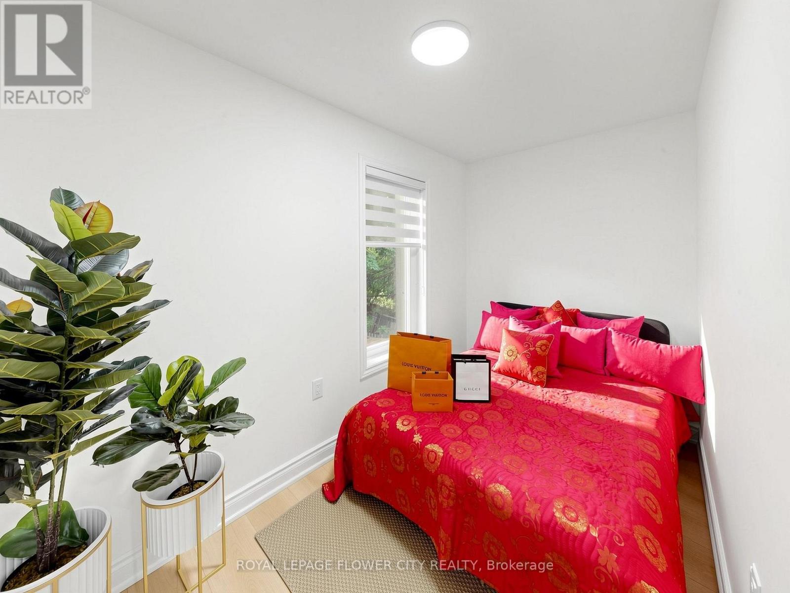 11 Holton Avenue N, Hamilton, Ontario  L8L 6H3 - Photo 39 - X13475376