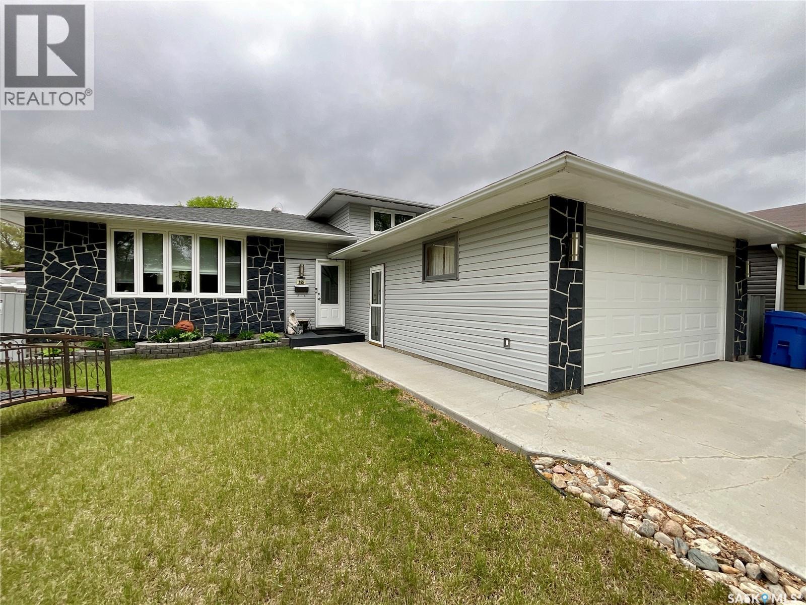 255 Litzenberger CRESCENT, Regina, Saskatchewan