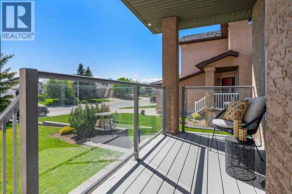 255 Gleneagles View, Cochrane, Alberta  T4C 2H5 - Photo 4 - A2303997
