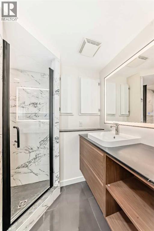 584 Woodhill Place SW, Calgary, Alberta  T2W 3L5 - Photo 23 - A2320553