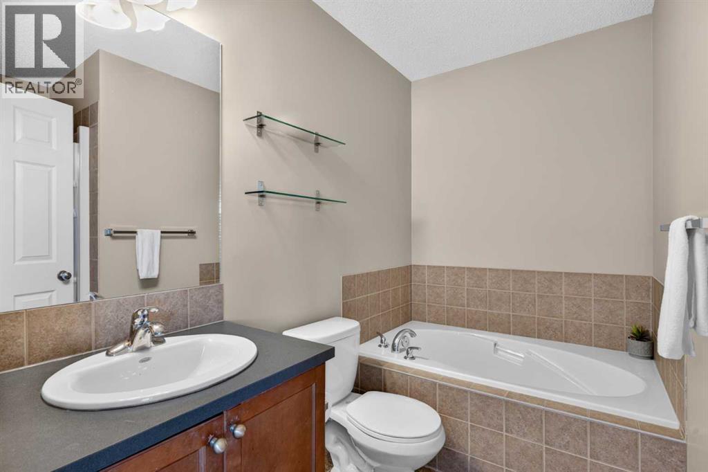 96 Evansdale Way NW, Calgary, Alberta  T3P 0C1 - Photo 31 - A2323142