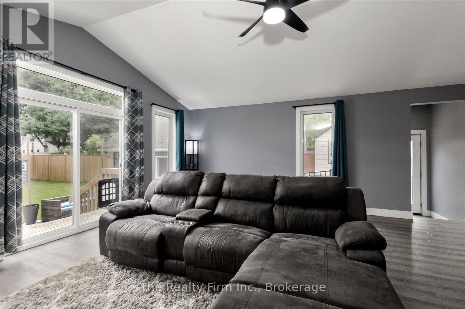 374 West Gore Street, Stratford, Ontario  N5A 1L1 - Photo 8 - X13475434