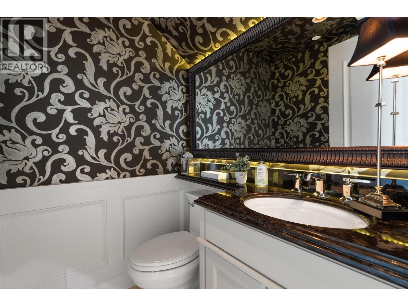 Ph 2250 Bellevue Avenue, West Vancouver, British Columbia  V7V 1C6 - Photo 31 - R3138314