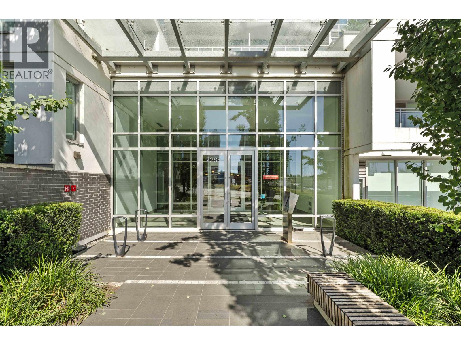 802 2288 ALPHA AVENUE