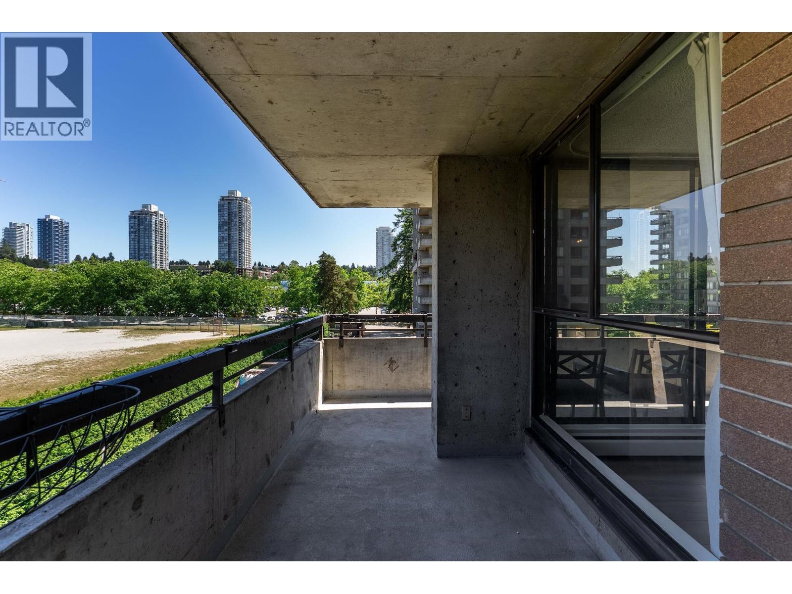 302 3737 Bartlett Court, Burnaby, British Columbia  V3J 7E3 - Photo 23 - R3138332