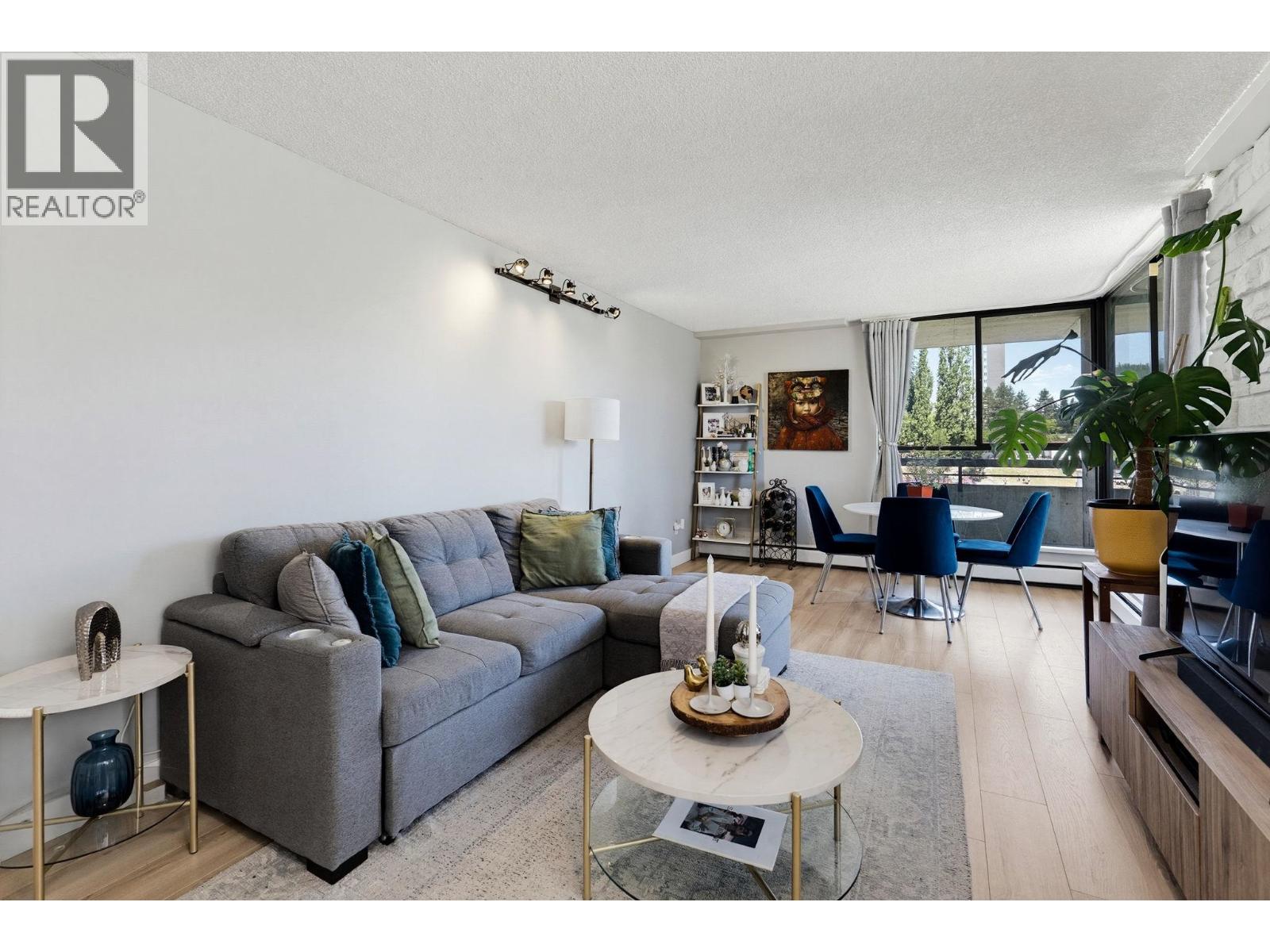 302 3737 Bartlett Court, Burnaby, British Columbia  V3J 7E3 - Photo 3 - R3138332
