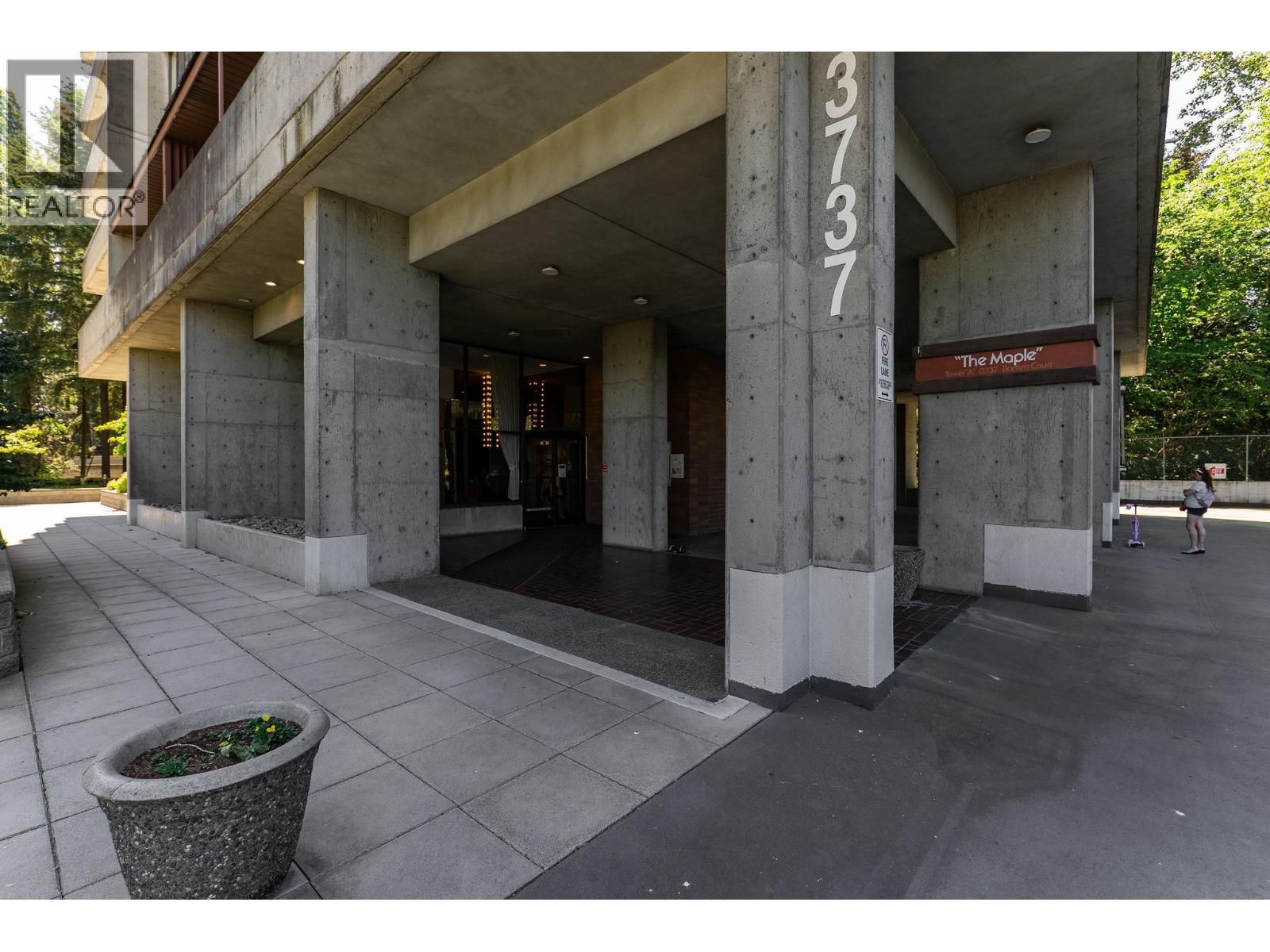 302 3737 Bartlett Court, Burnaby, British Columbia  V3J 7E3 - Photo 38 - R3138332