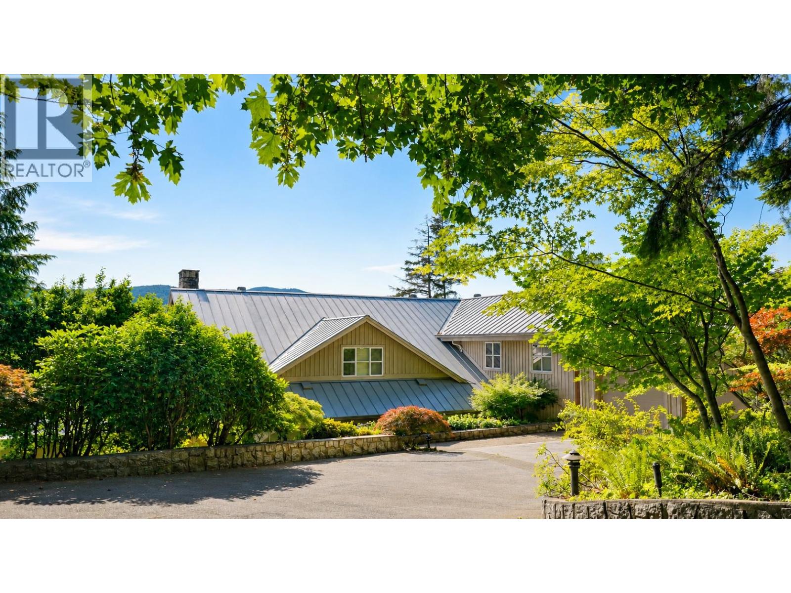 6231 Taylor Drive, West Vancouver, British Columbia V7W 1Y8 - Photo 4 - R3138329