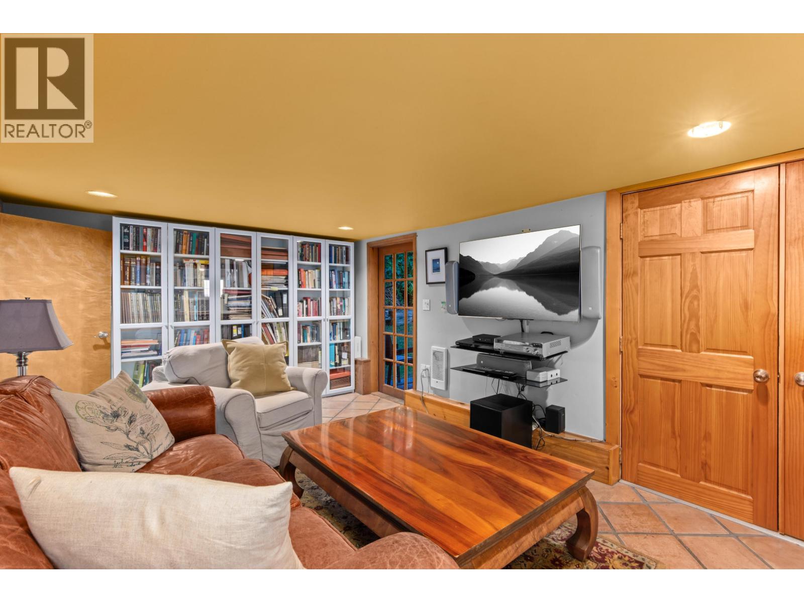 1104 Esquimalt Avenue, West Vancouver, British Columbia V7T 1K1 - Photo 23 - R3138370