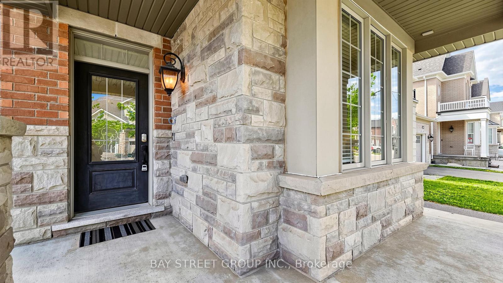 170 Fowley Drive, Oakville, Ontario  L6H 0M8 - Photo 3 - W13475450