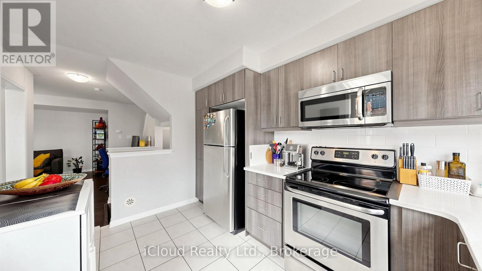 118 Baycliffe Crescent, Brampton, Ontario  L7A 3Z4 - Photo 8 - W13475484