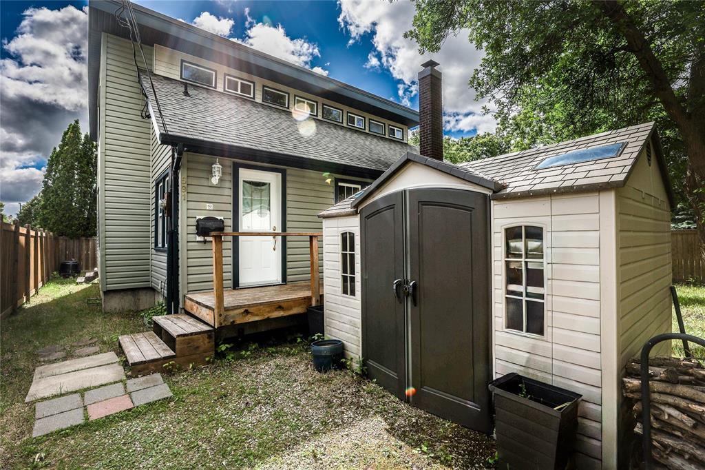 591 Elmhurst Road, Winnipeg, Manitoba  R3R 0V2 - Photo 1 - 202614463