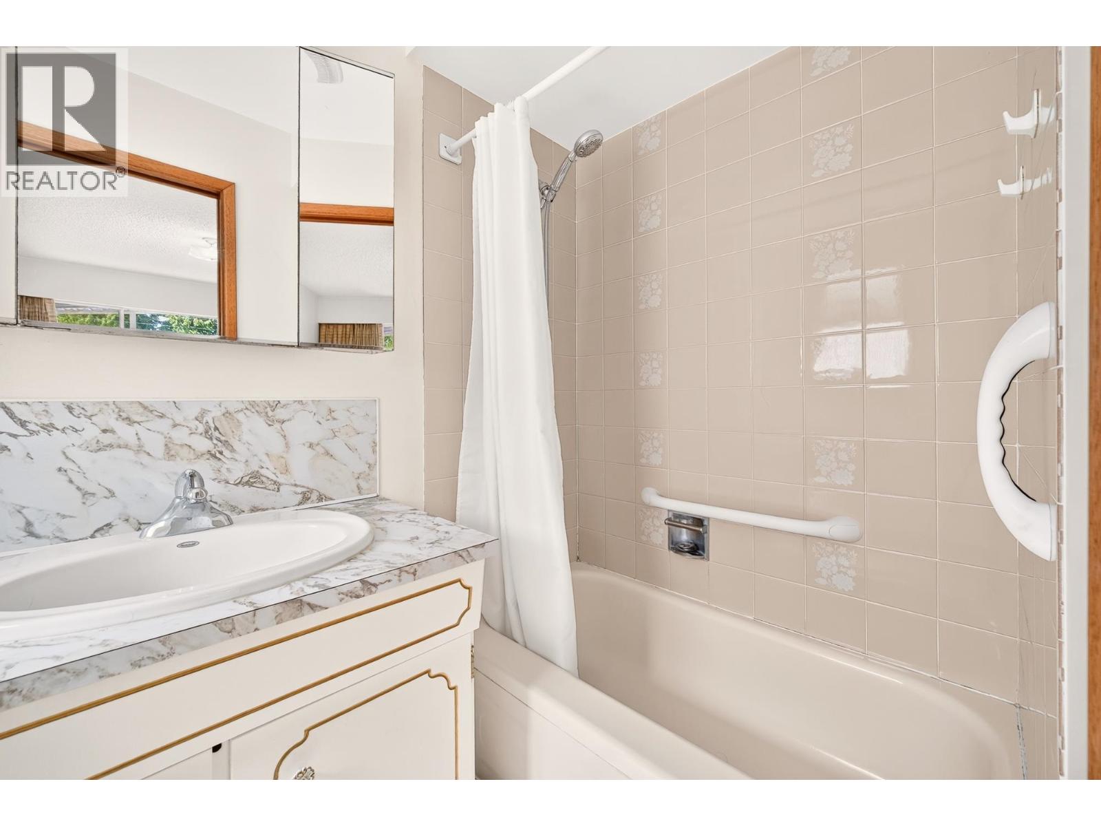 2463 Galt Street, Vancouver, British Columbia  V5R 2R8 - Photo 11 - R3138321