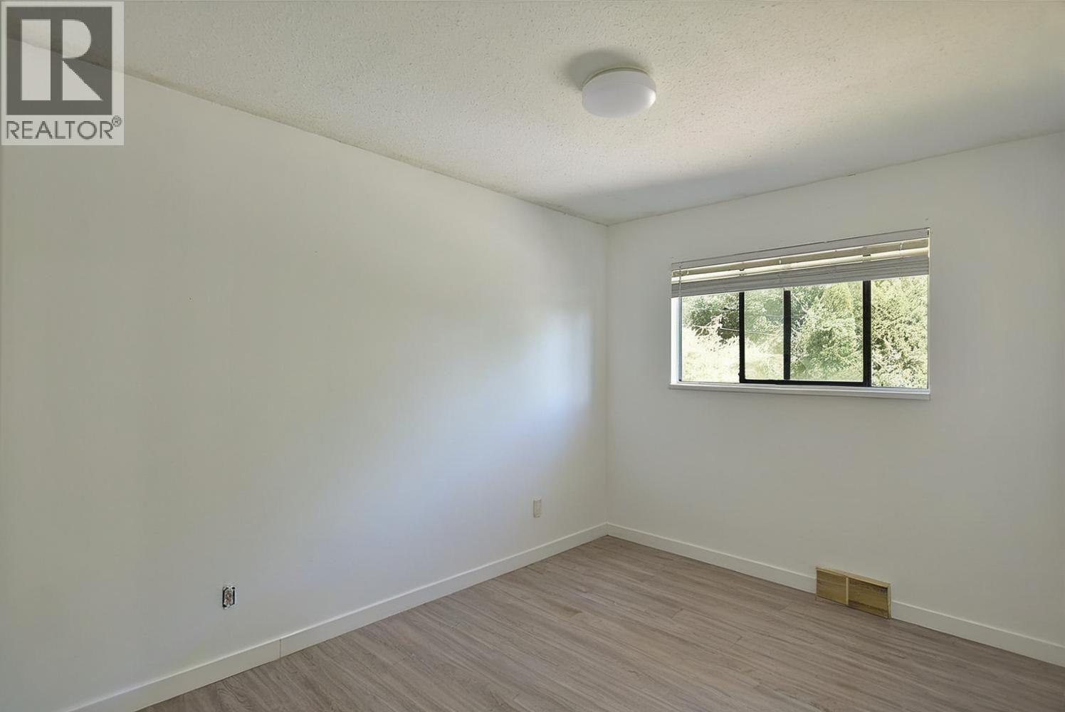 5727 Trail Avenue, Sechelt, British Columbia  V7Z 0H8 - Photo 15 - R3114192