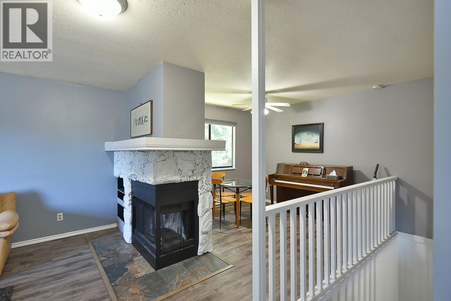 5727 Trail Avenue, Sechelt, British Columbia  V7Z 0H8 - Photo 8 - R3114192