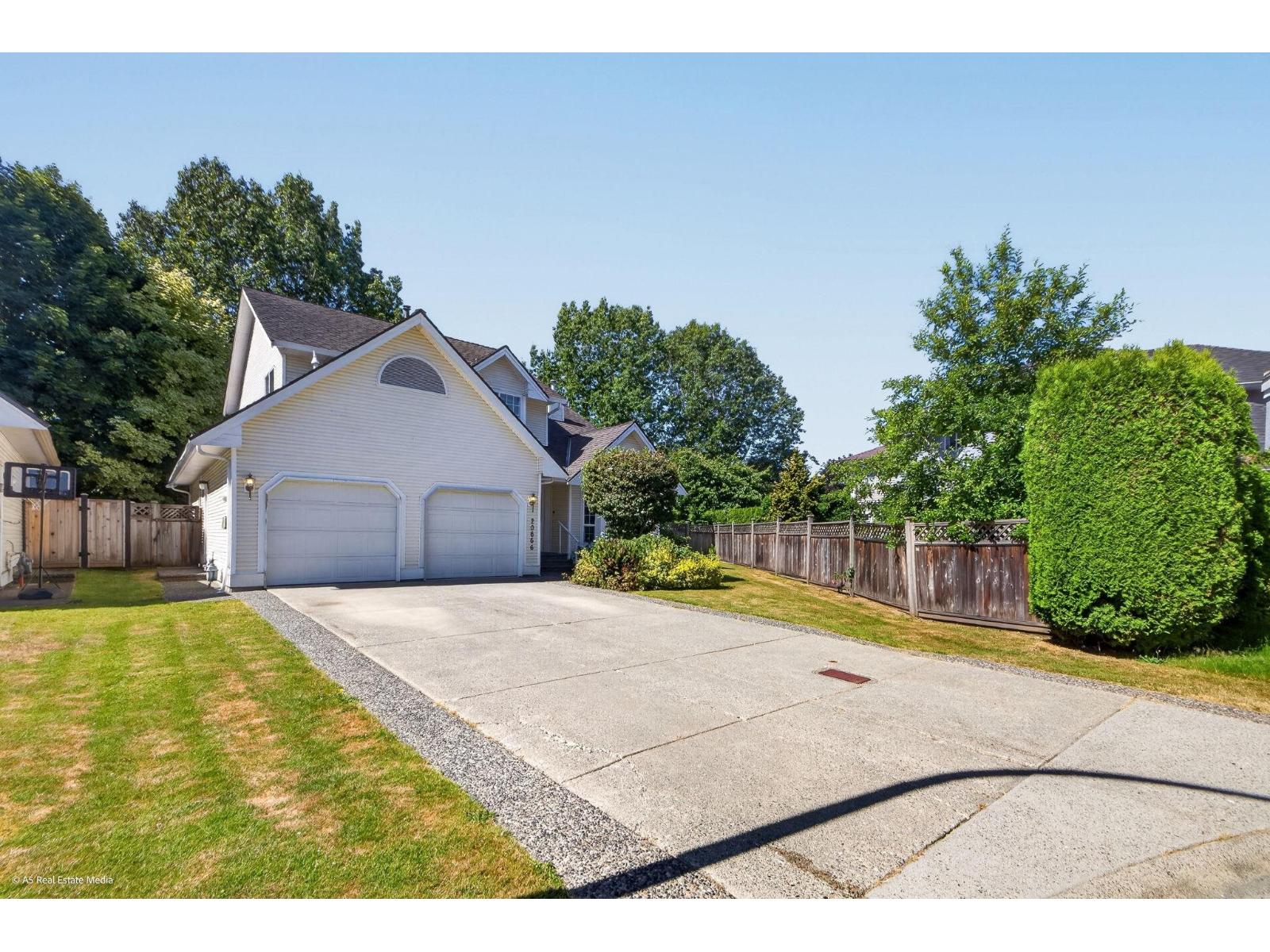 20666 90a Avenue, Langley, British Columbia  V1M 2N2 - Photo 2 - R3137653