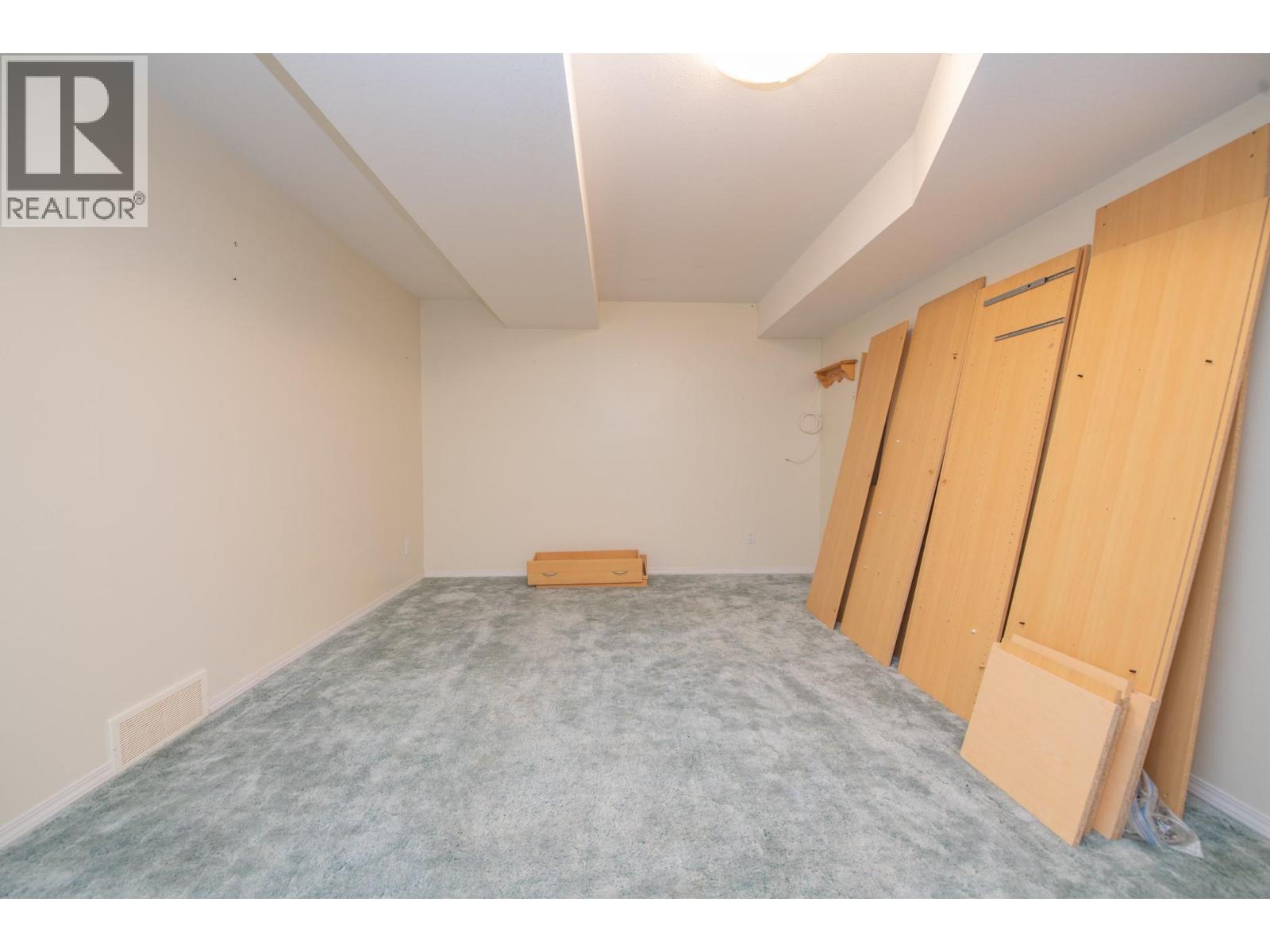 Listing image 38