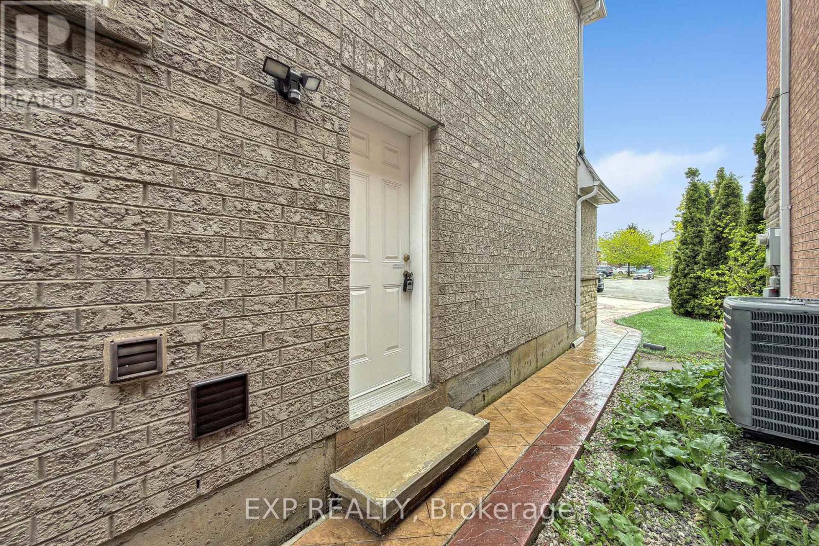 Lower - 50 Walford Road, Markham, Ontario  L3S 0A1 - Photo 3 - N13475582