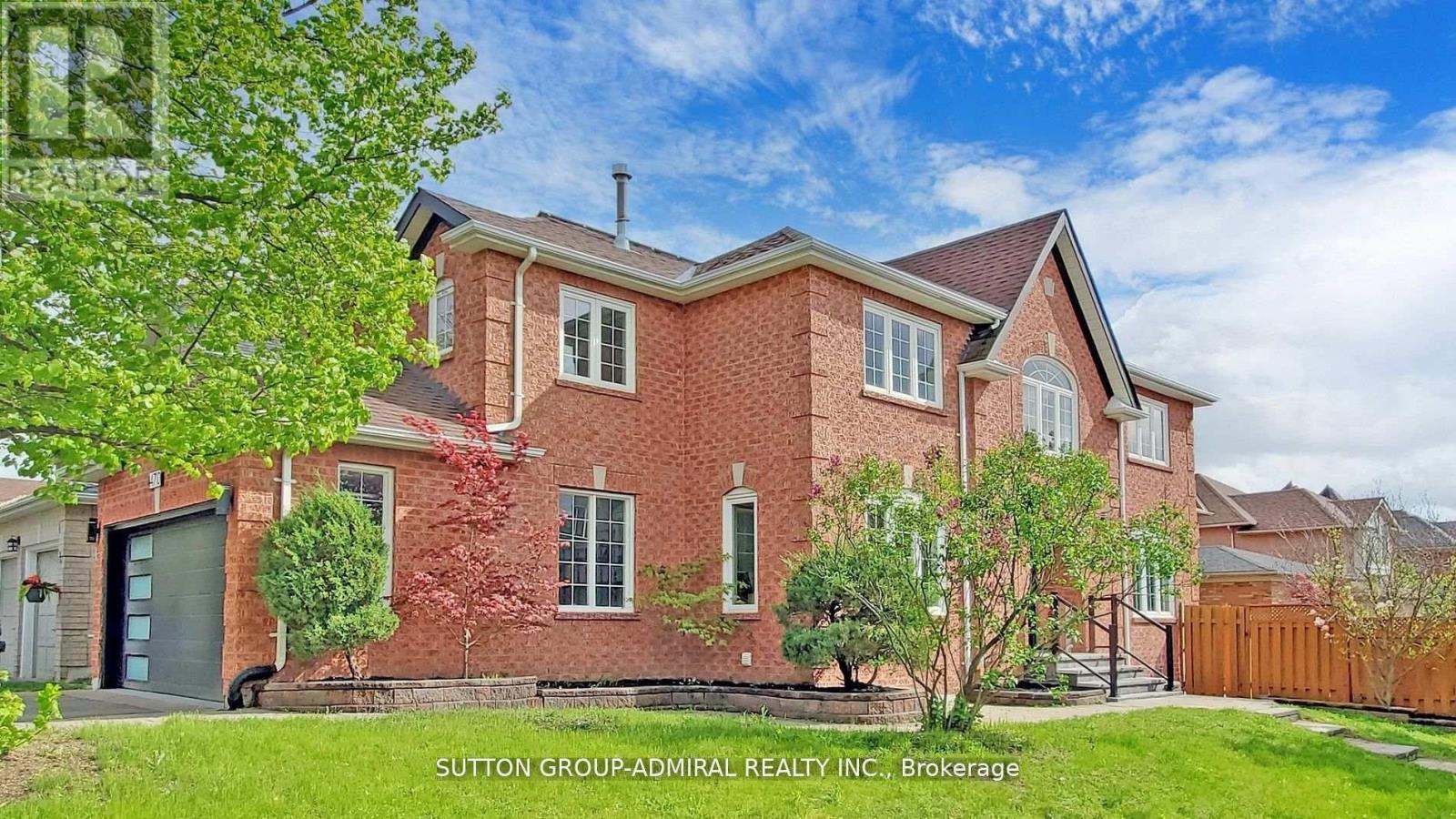 470 Doubletree Lane, Newmarket, Ontario  L3X 2E9 - Photo 4 - N13475598