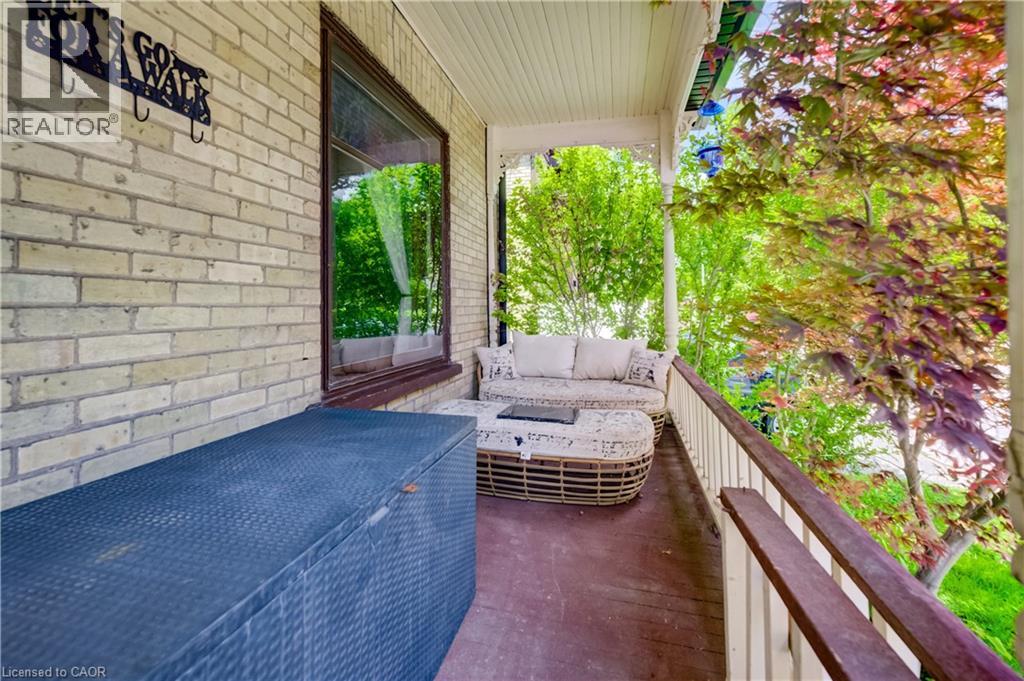 51 Irvin Street, Kitchener, Ontario  N2H 1K7 - Photo 4 - 40841409