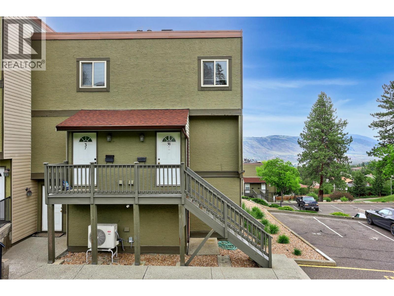 1750 Summit Drive Unit# 38