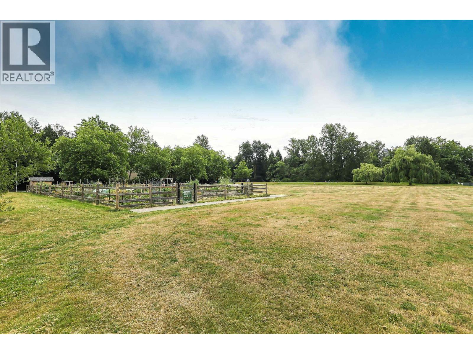 4723 Village Drive, Burnaby, British Columbia  V5G 4V7 - Photo 40 - R3138346