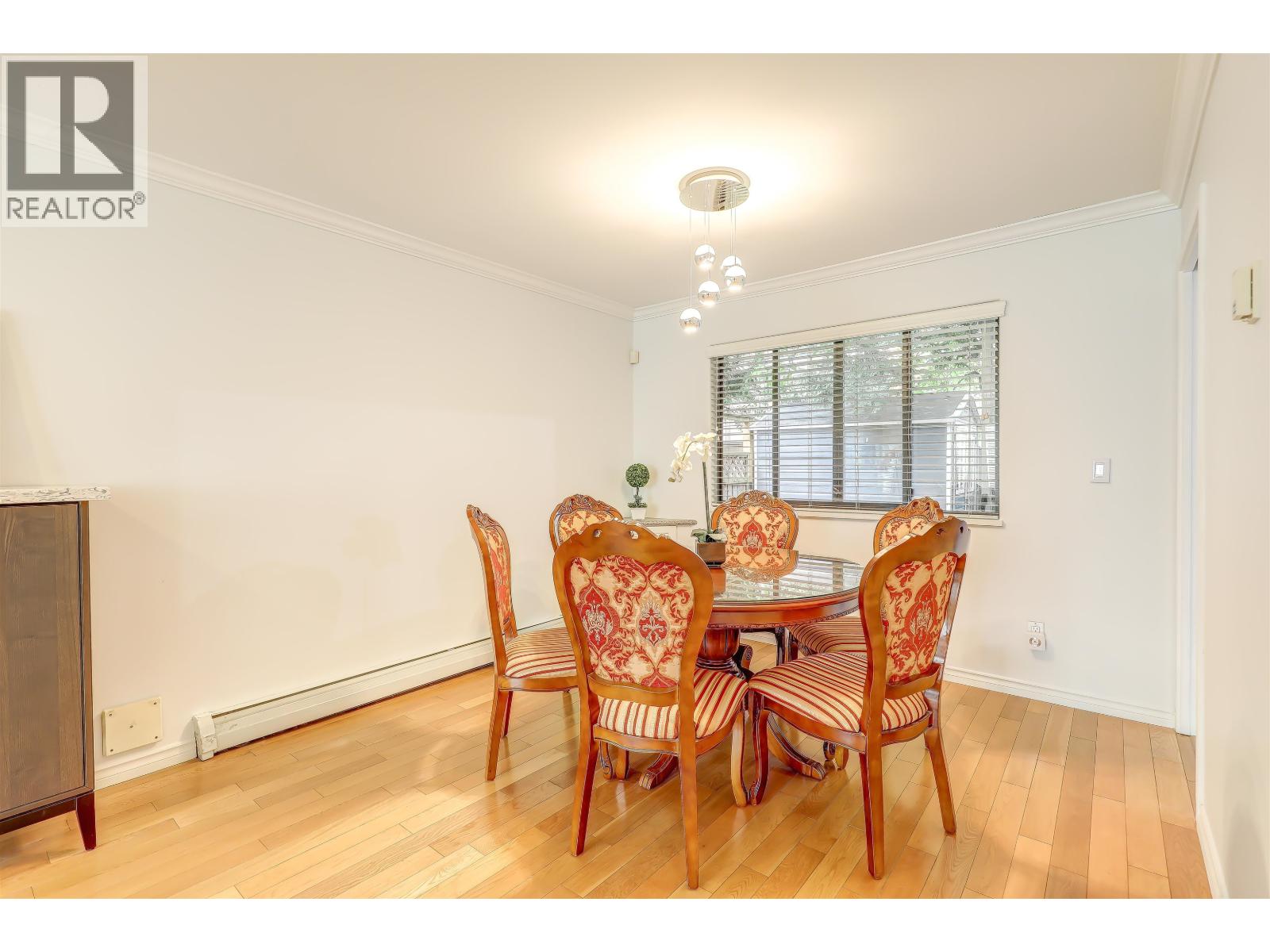 4723 Village Drive, Burnaby, British Columbia  V5G 4V7 - Photo 10 - R3138346