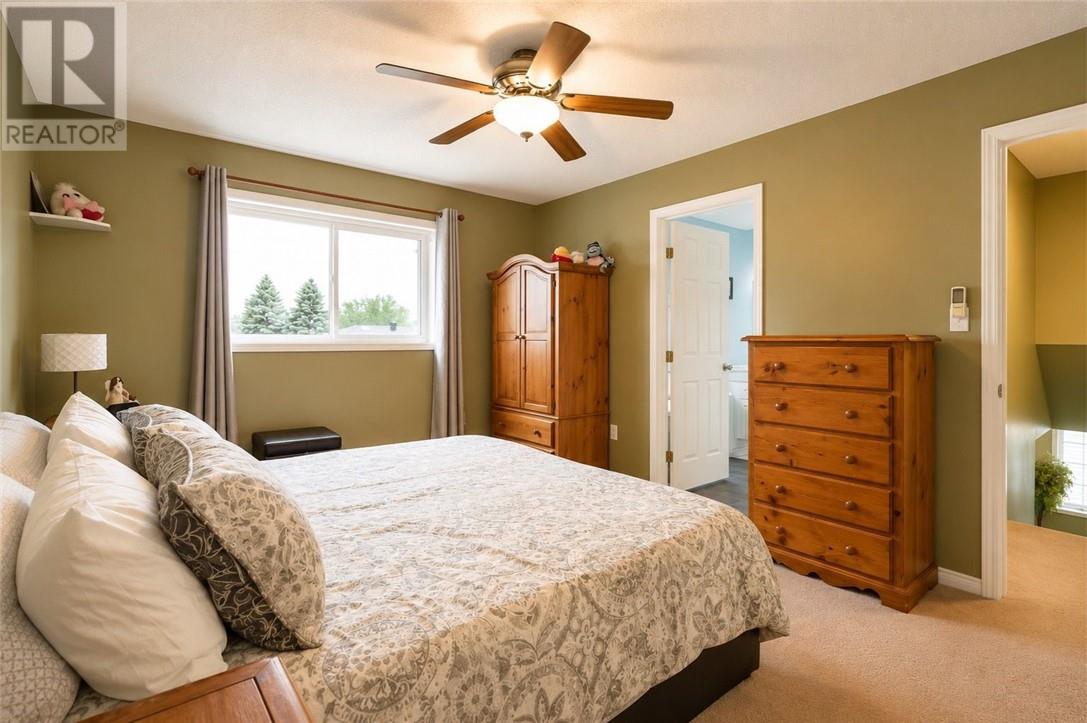 214 Ravina Ave, Garson, Ontario  P3L 1A7 - Photo 22 - 2128603