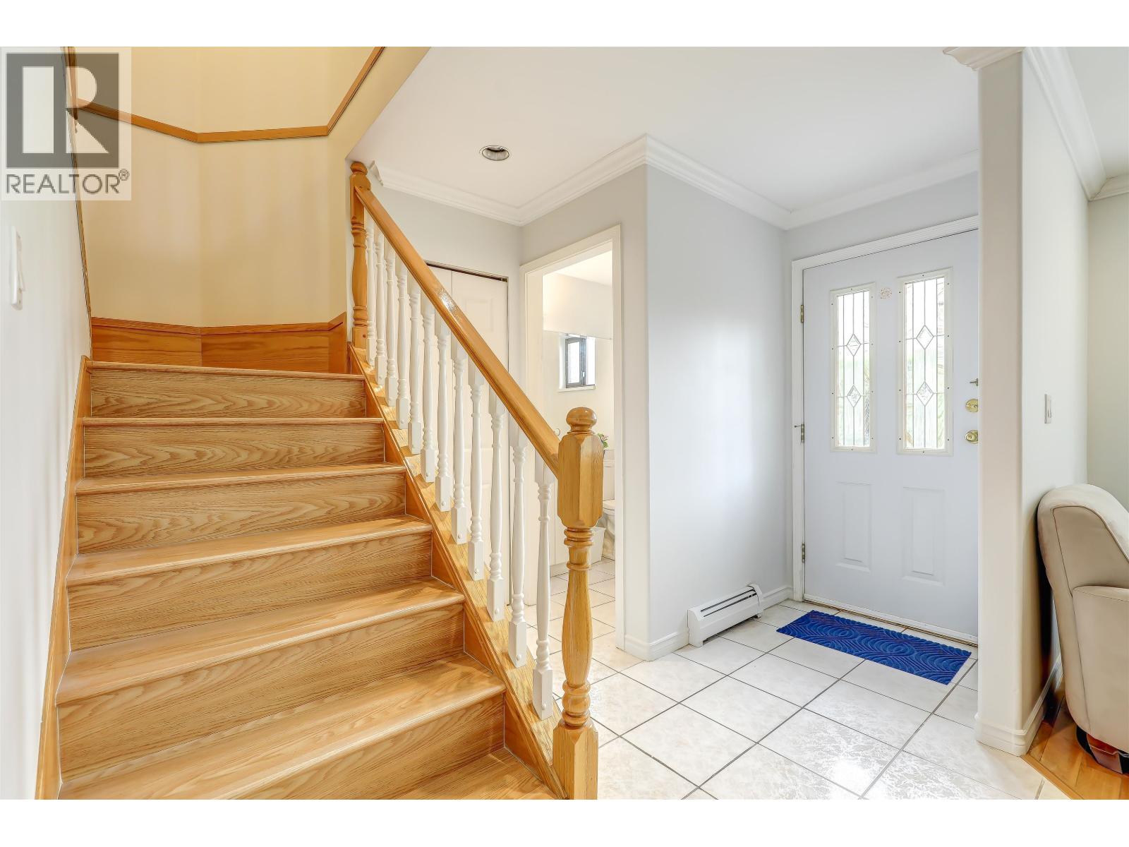 4723 Village Drive, Burnaby, British Columbia  V5G 4V7 - Photo 15 - R3138346