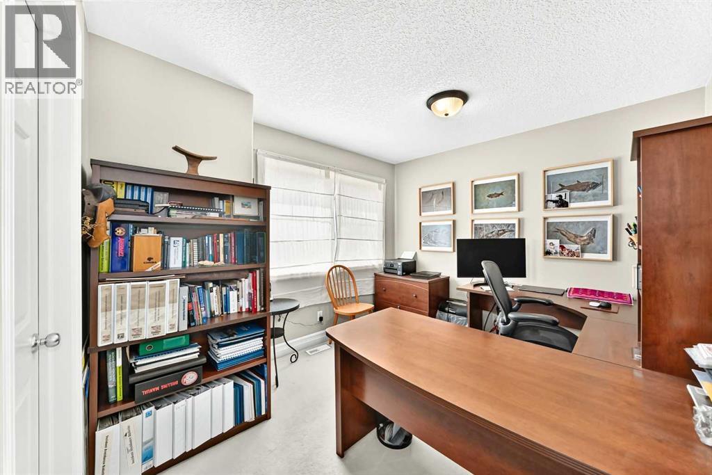 1748 Hidden Creek Way NW, Calgary, Alberta  T3A 6H5 - Photo 44 - A2322225