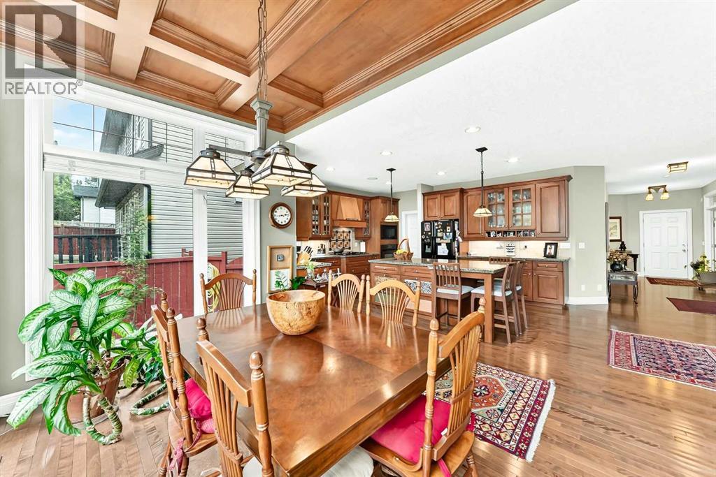1748 Hidden Creek Way NW, Calgary, Alberta  T3A 6H5 - Photo 12 - A2322225