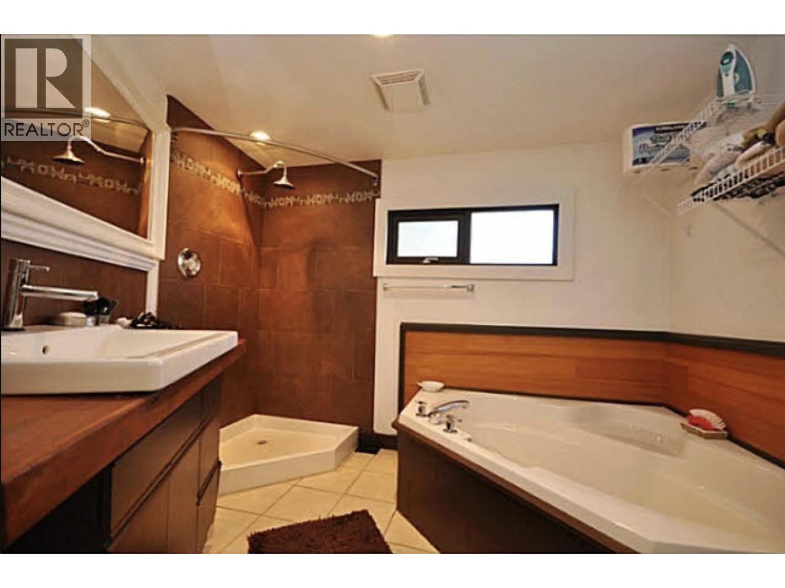 937 Underhill Drive, Delta, British Columbia  V4M 2V4 - Photo 4 - R3138405
